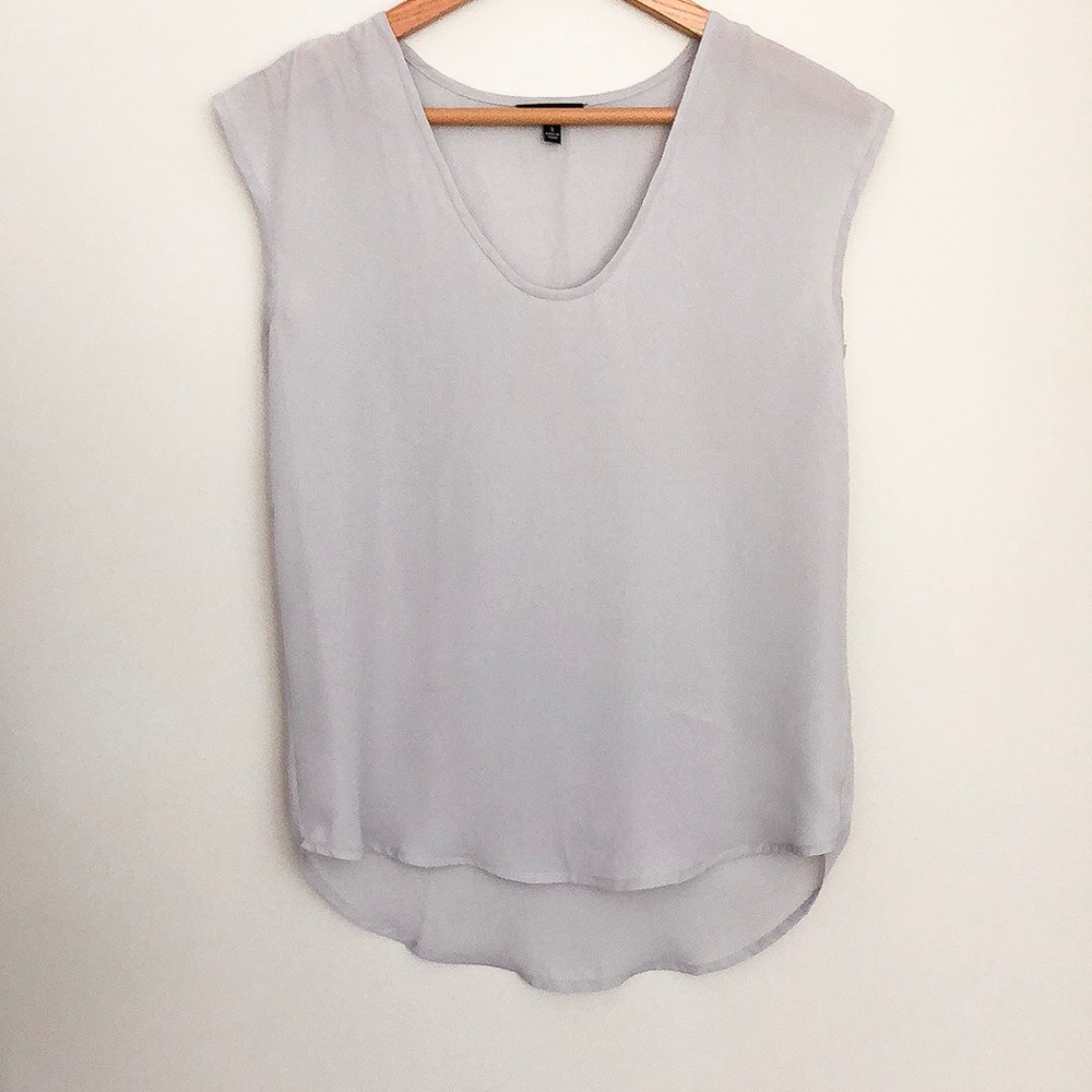 🎀NWOT Grey Sheer Blouse by Shinestar Size Small